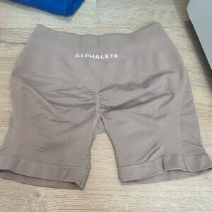 Alphalete Women's High-Rise Scrunch Biker Shorts - Taupe Brown
